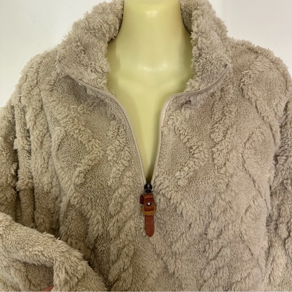 Jen & Co Faux Fur Quarter Zip Pullover size L/XL